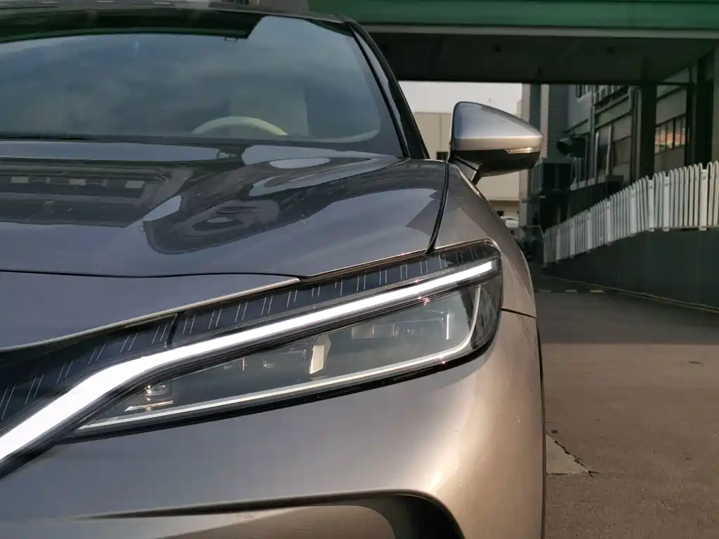 BYD L EV — миниатюра 4