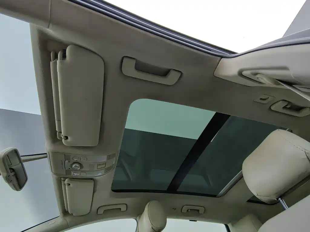 Audi Q7 — миниатюра 14