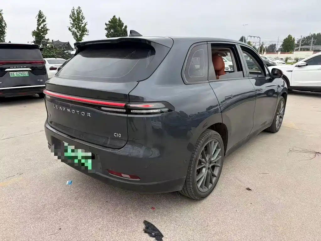 Leapmotor Leapmotor C10 — миниатюра 8