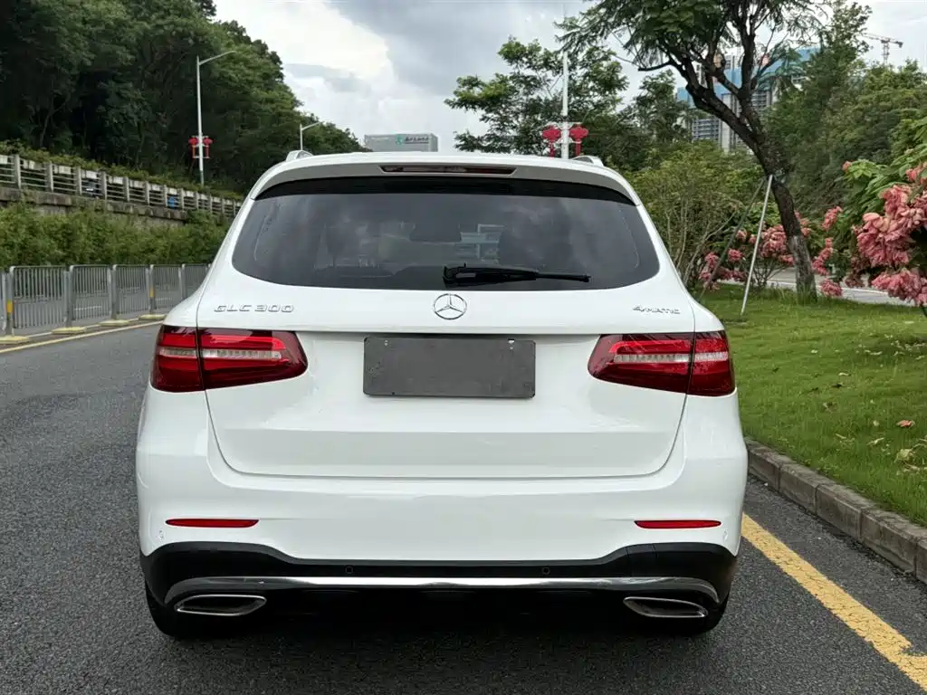 Mercedes-Benz GLC 2017 GLC 300 4MATIC