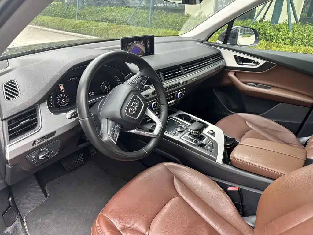 Audi Q7 — миниатюра 7
