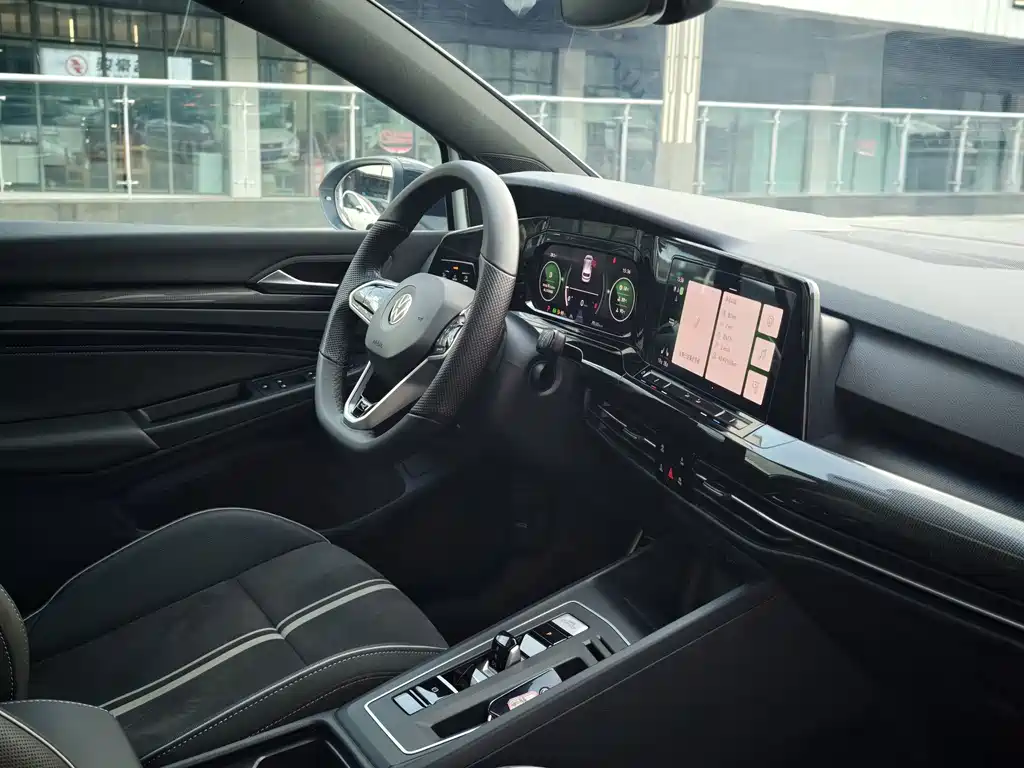Volkswagen Golf — миниатюра 14