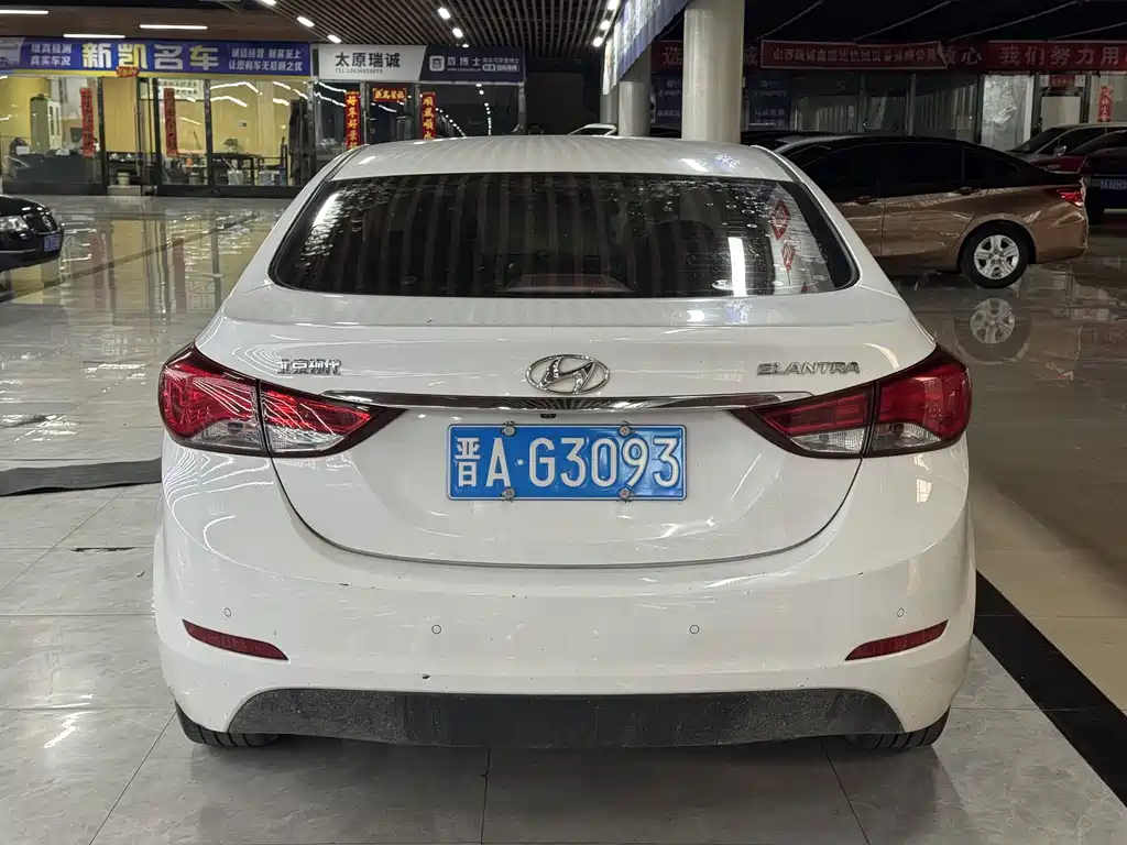 Hyundai Elantra Langdong — миниатюра 5