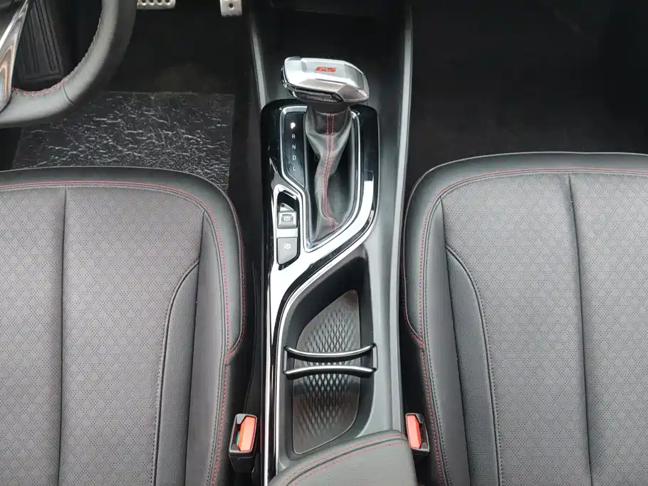 Buick Verano — миниатюра 16