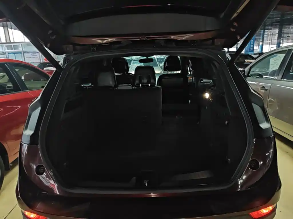 Lincoln MKC — миниатюра 19