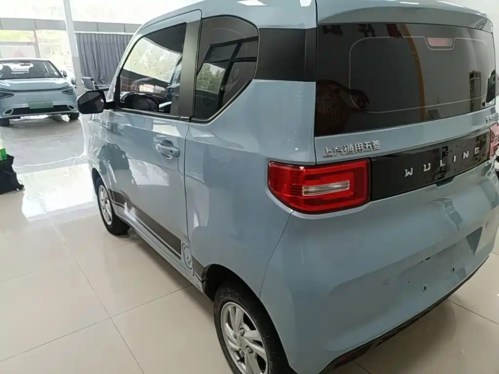 Wuling MINIEV — миниатюра 5