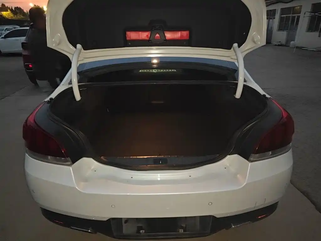 Peugeot 508 — миниатюра 19