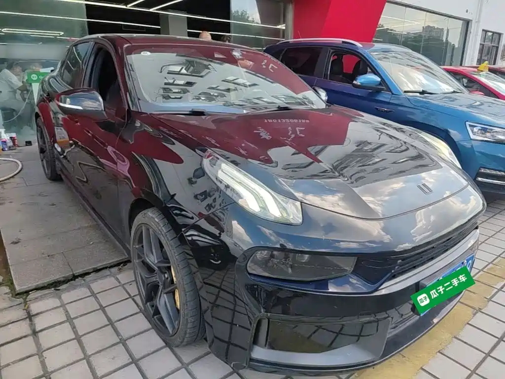 Lynk & Co 03 — миниатюра 4