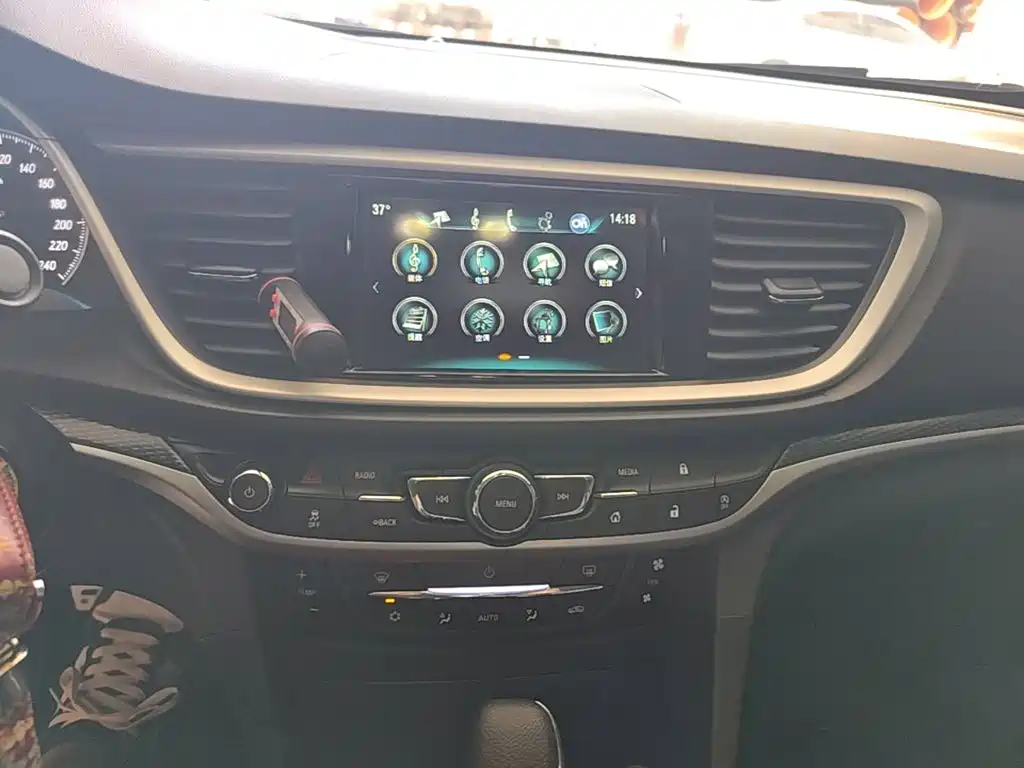 Buick Excelle — миниатюра 13