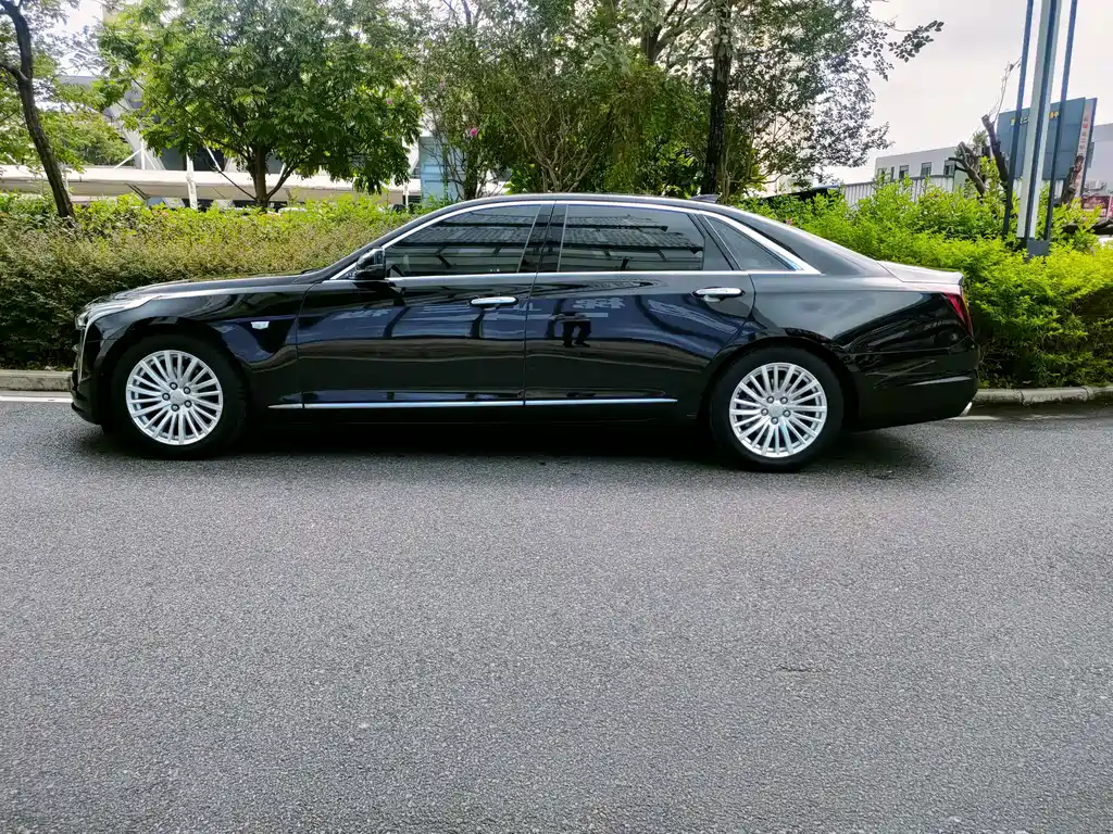 Cadillac CT6 — миниатюра 9