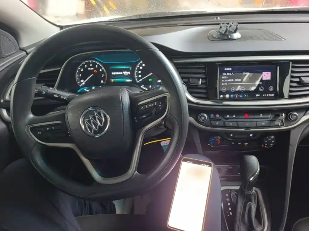 Buick Excelle — миниатюра 10