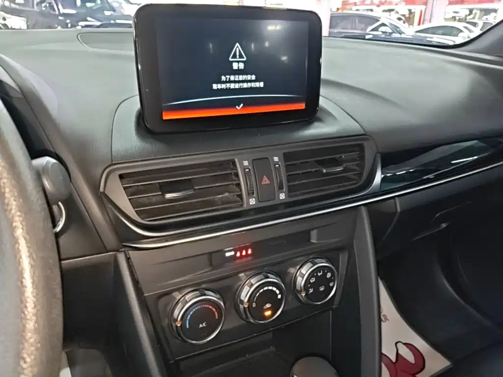 Mazda CX-4 — миниатюра 13