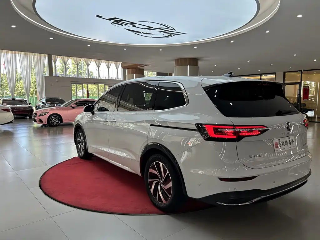 Volkswagen Viloran — миниатюра 7