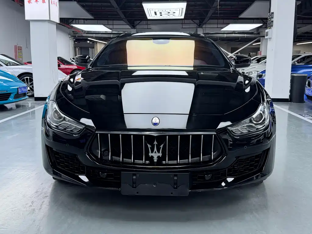Maserati Ghibli 2019 3.0T Luxury V