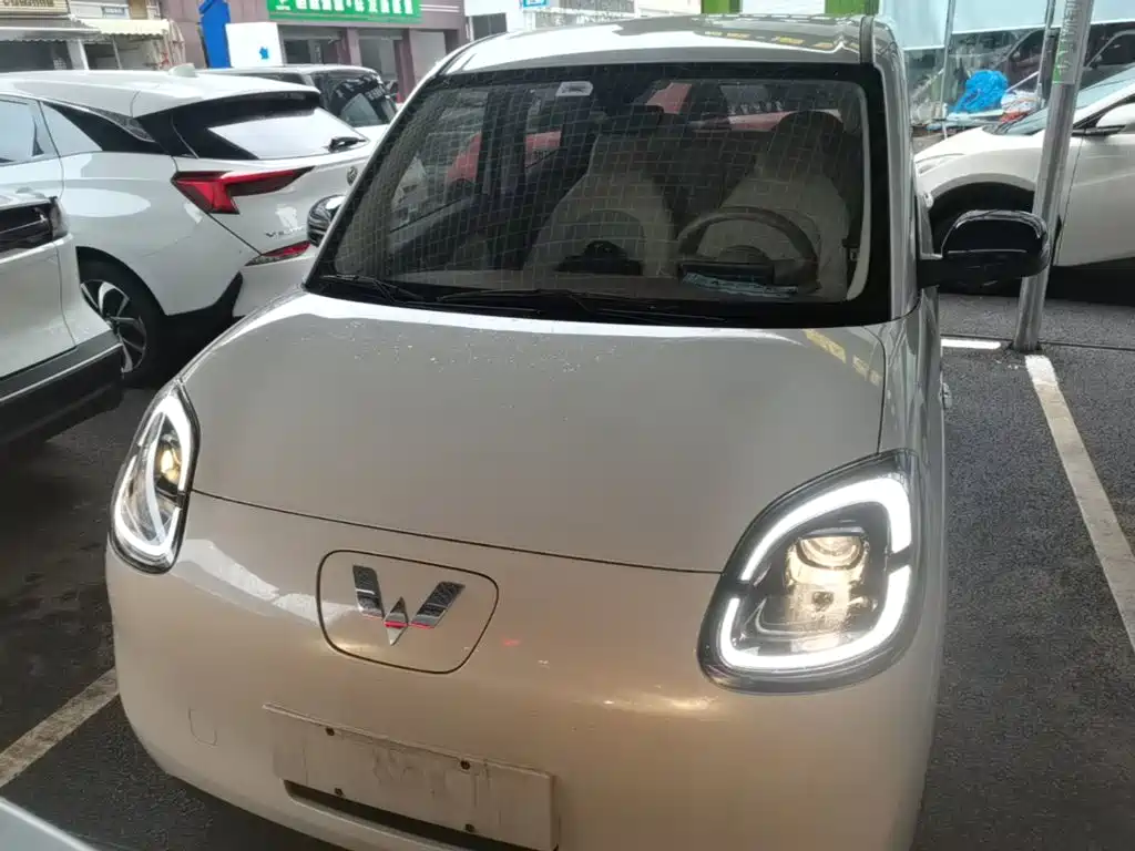 Wuling MINIEV — миниатюра 3