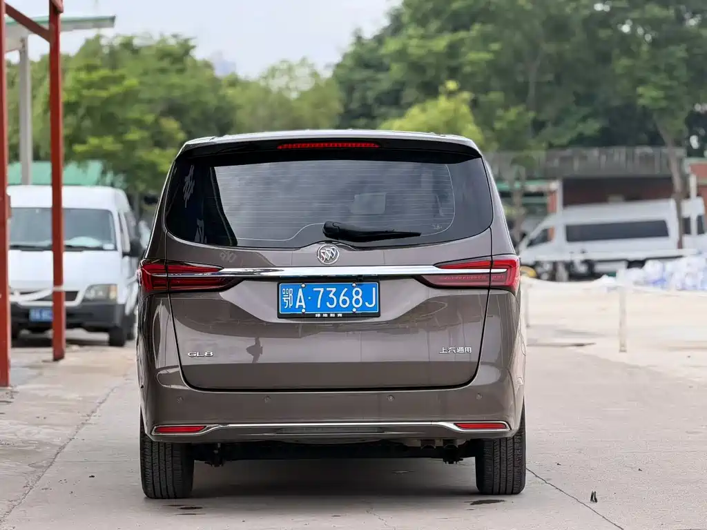 Buick GL8 — миниатюра 8