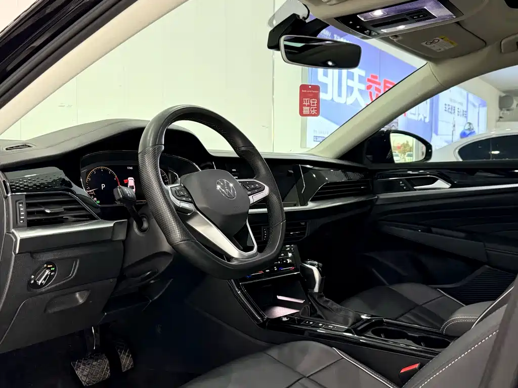 Volkswagen Passat 2022 330TSI Elite