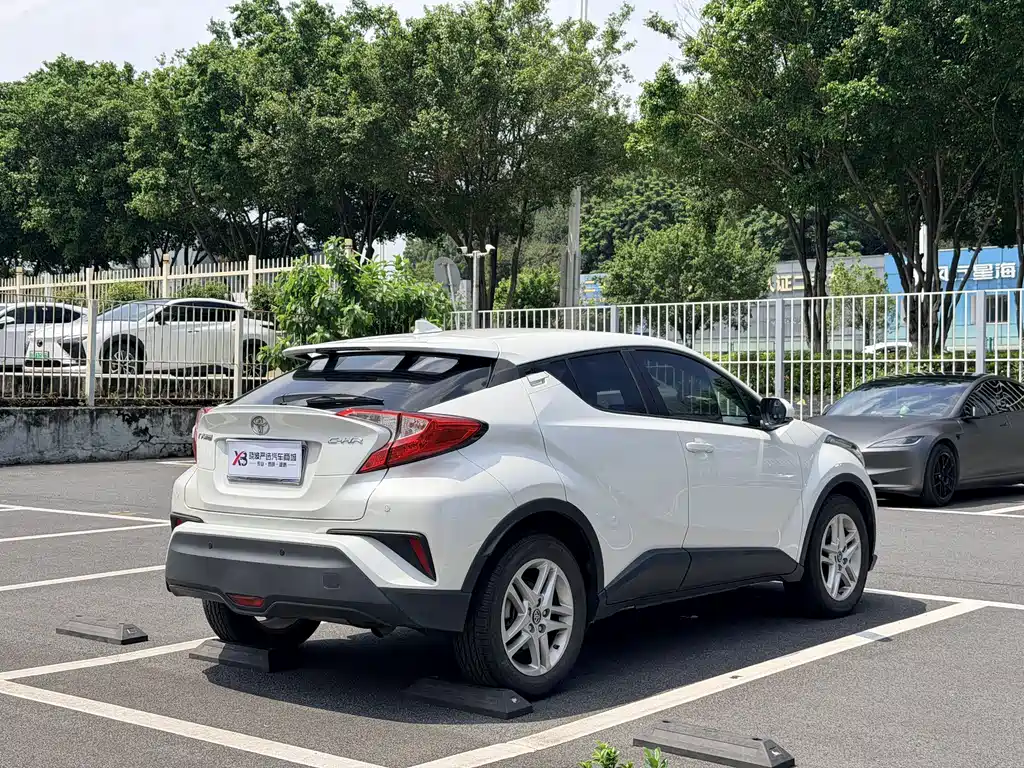 Toyota C-HR — миниатюра 4