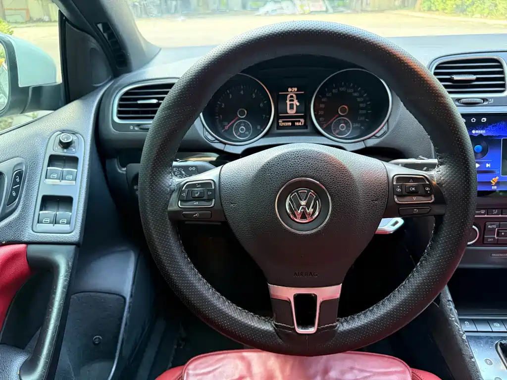 Volkswagen Golf (Import) — миниатюра 9