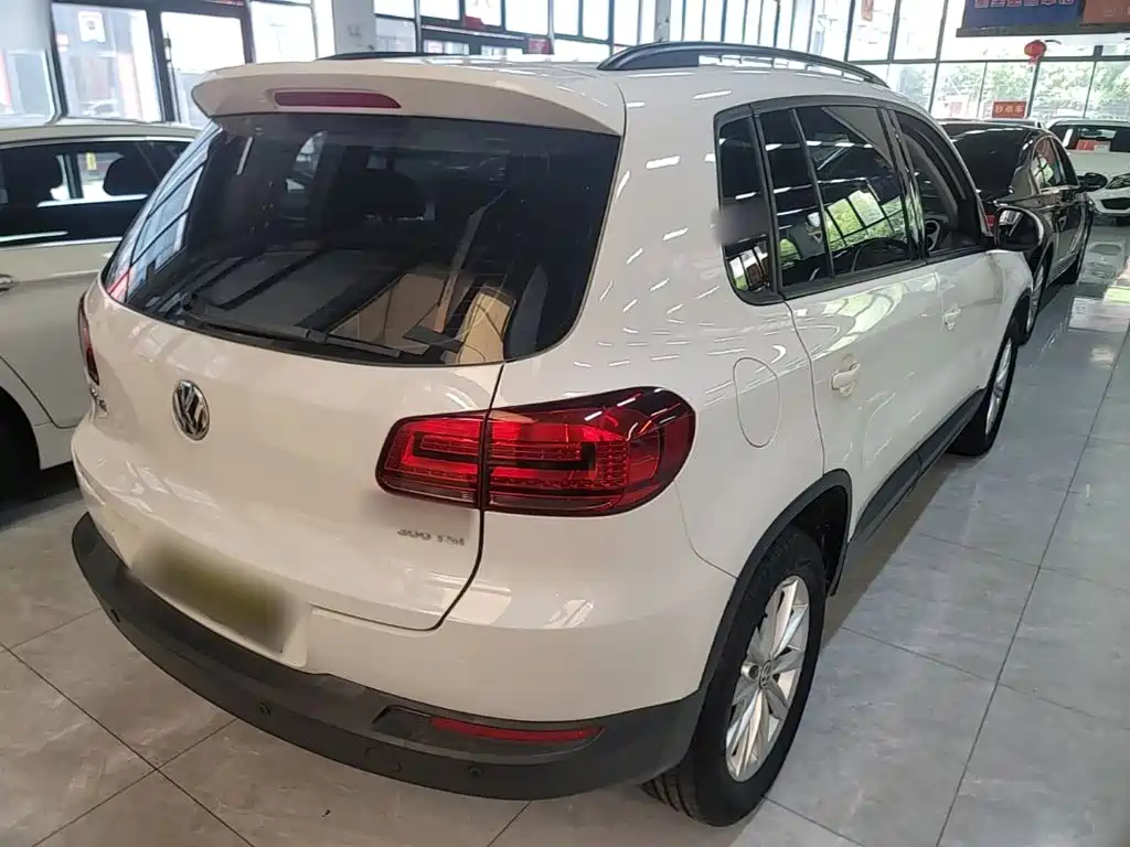 Volkswagen Tiguan — миниатюра 7