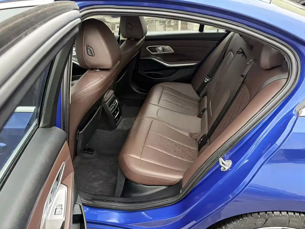 BMW 3 Series — миниатюра 6