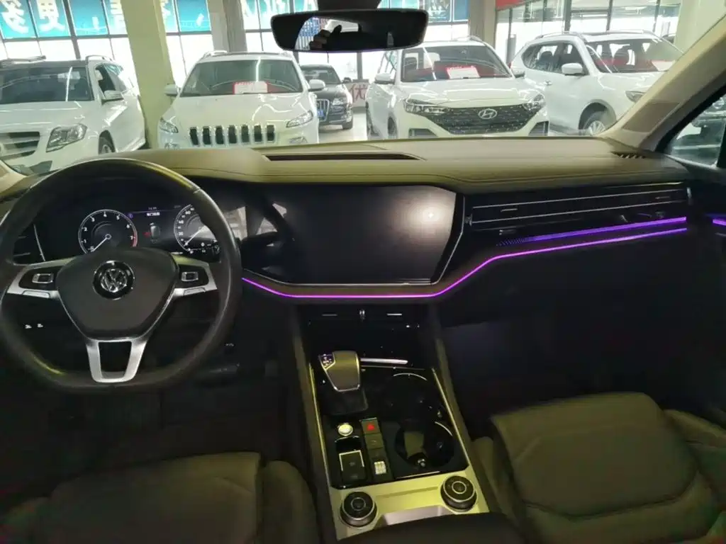 Volkswagen Touareg — миниатюра 10