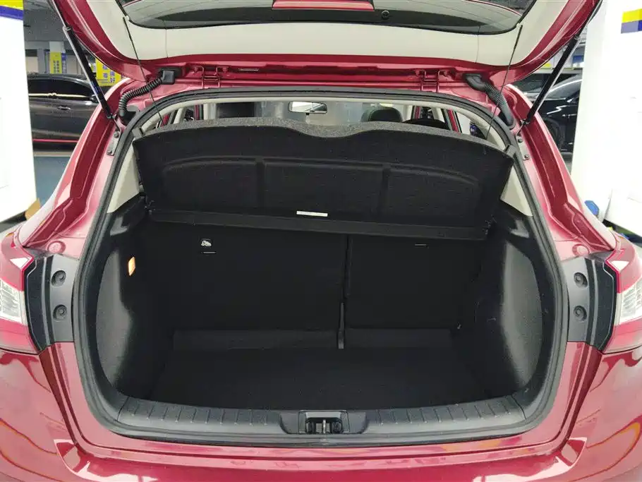 Nissan Tiida 2021 1.6L CVT