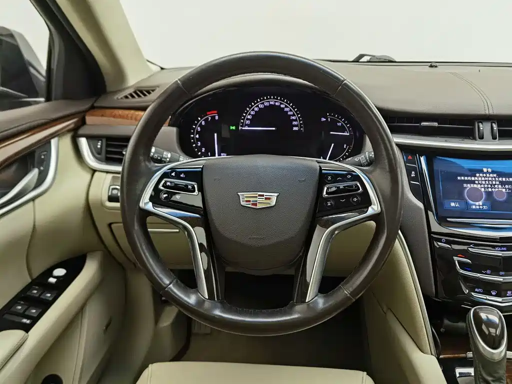 Cadillac XTS — миниатюра 11
