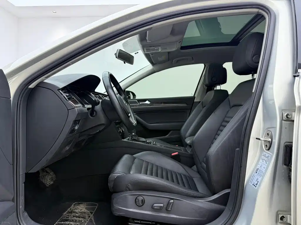 Volkswagen Magotan — миниатюра 4