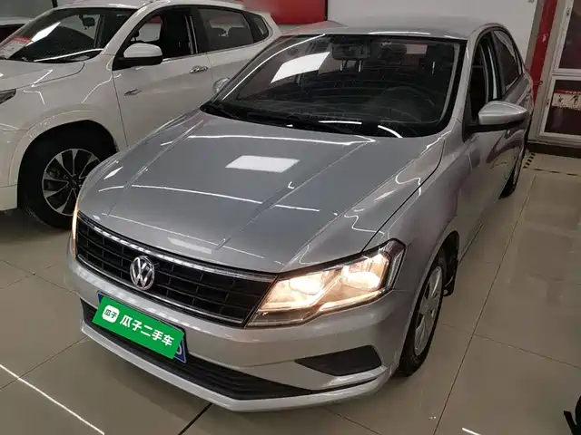 VOLKSWAGEN JETTA 2017
