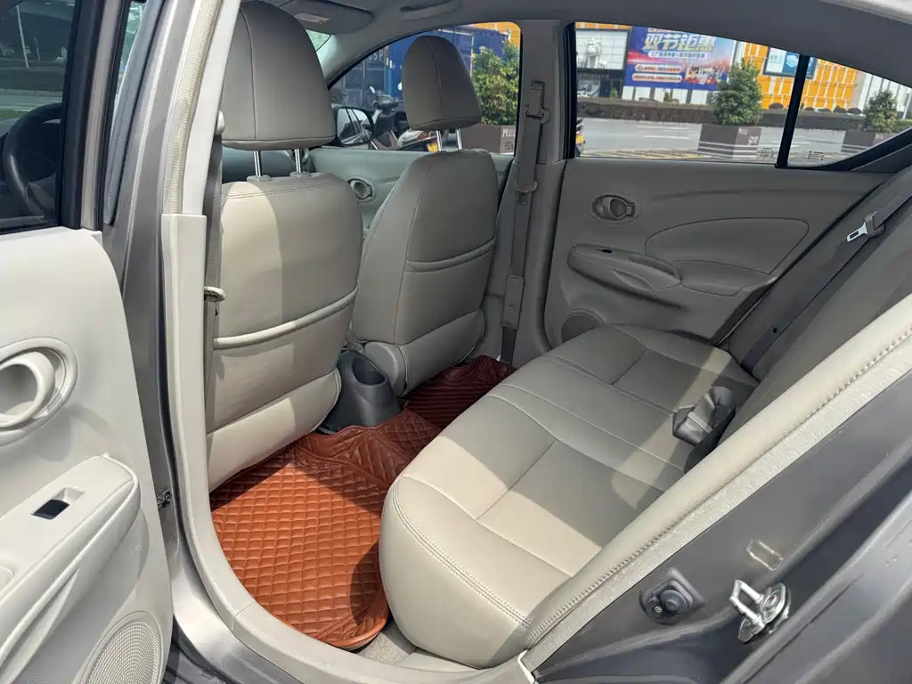 Nissan Sunny — миниатюра 8