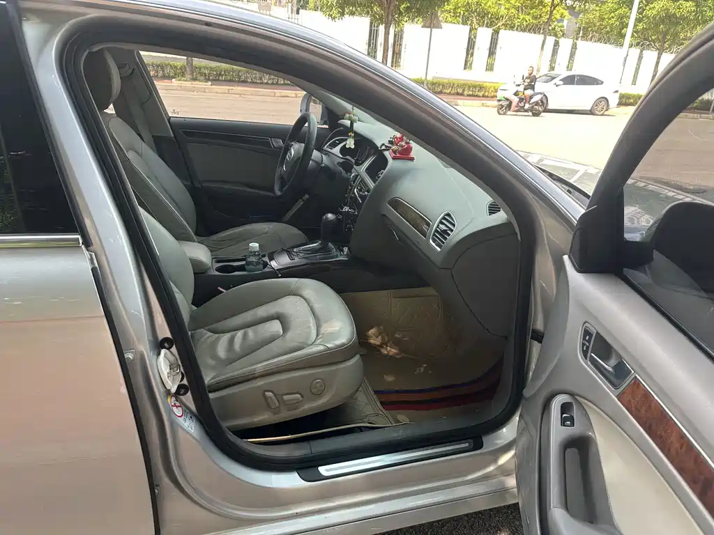 Audi A4L — миниатюра 4