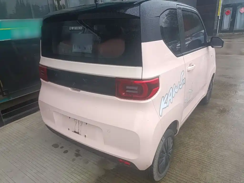 Wuling MINIEV — миниатюра 7