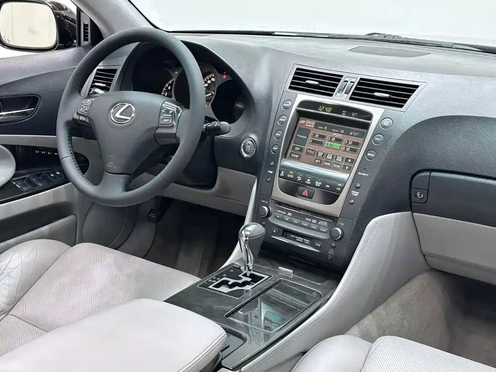 Lexus GS — миниатюра 13