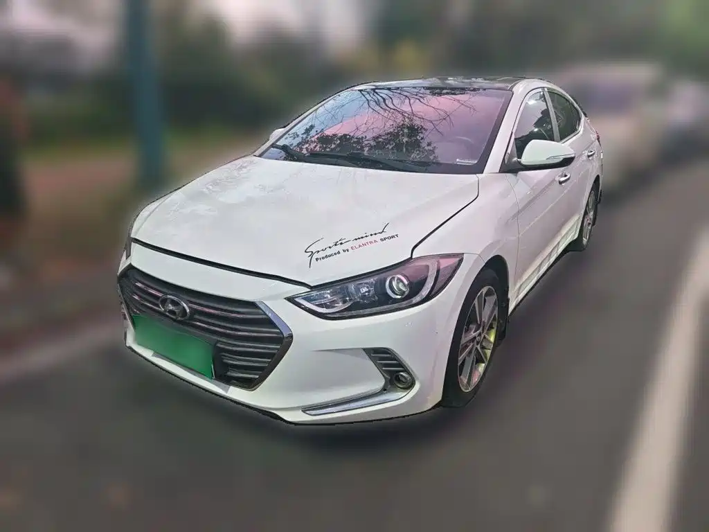 Hyundai Elantra — миниатюра 2
