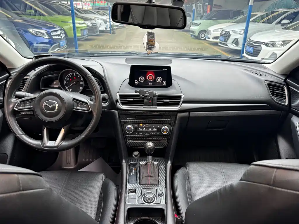 Mazda Mazda3 3 2017 2.0L AT Sport V