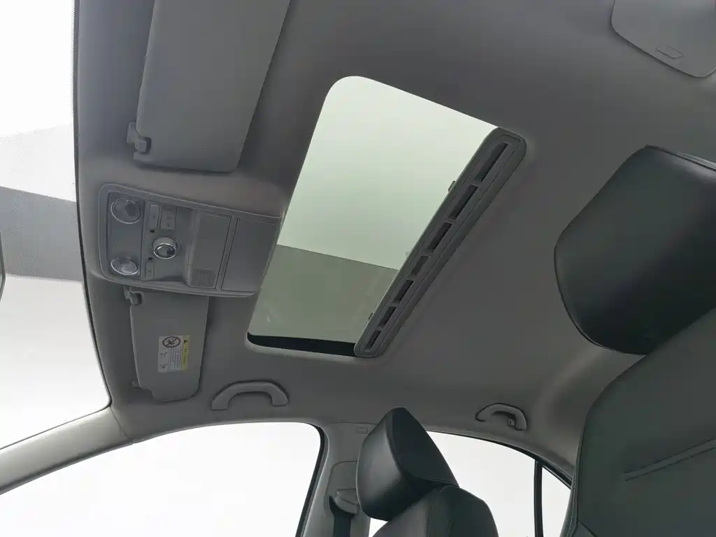 Volkswagen Sagitar — миниатюра 14