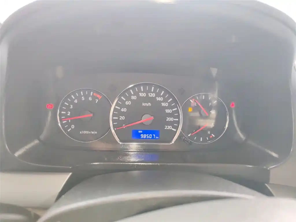Changan V5 — миниатюра 12