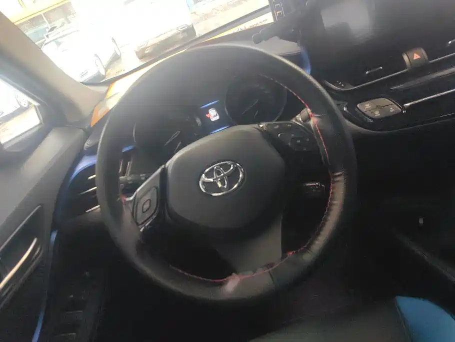 Toyota C-HR — миниатюра 15
