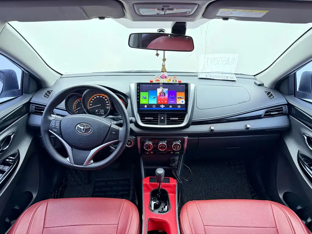 Toyota Yaris L — миниатюра 15