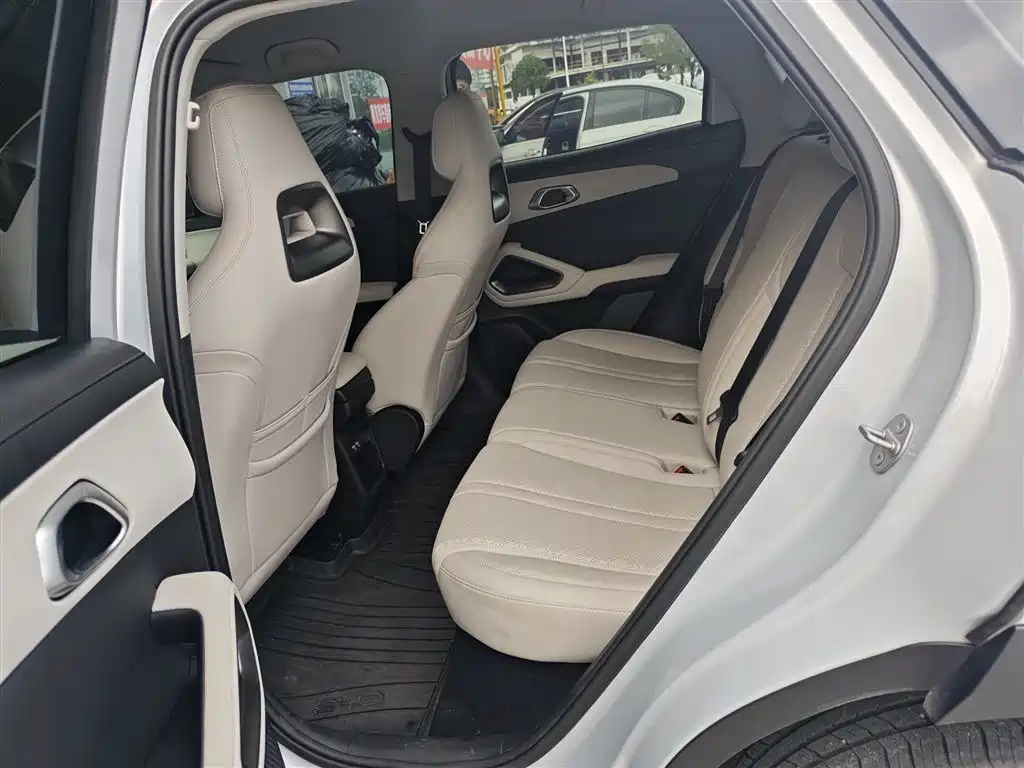 BYD Yuan UP — миниатюра 9