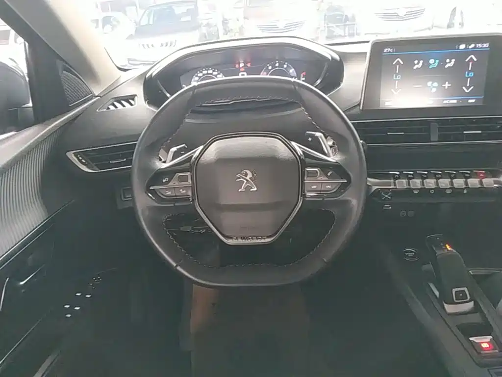 Peugeot 4008 — миниатюра 11