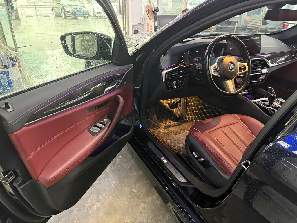 BMW 5 Series — миниатюра 6