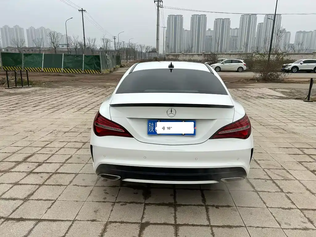 MERCEDES-BENZ CLA