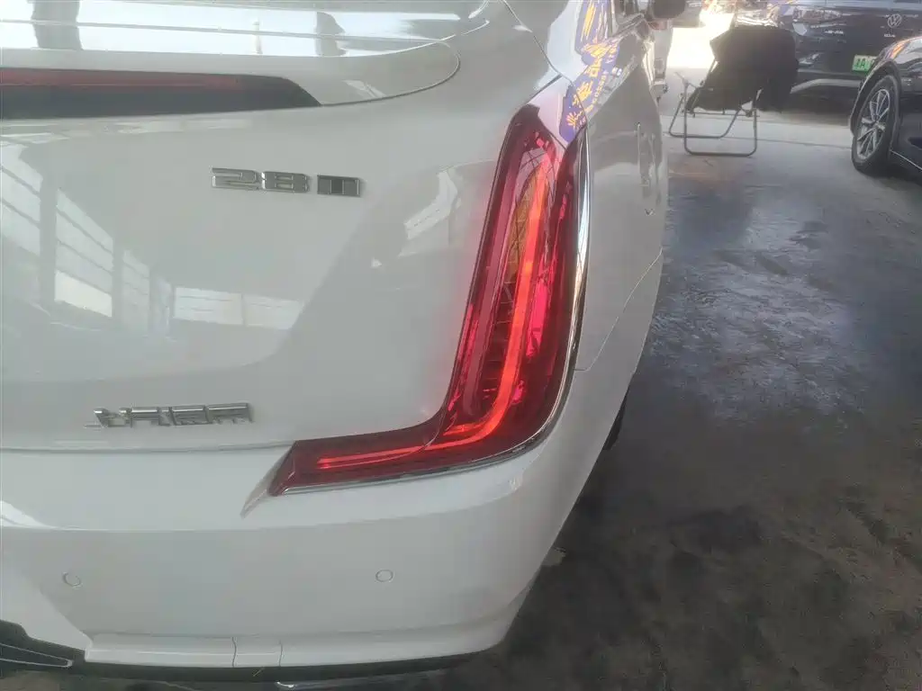Cadillac XTS 2018 28T