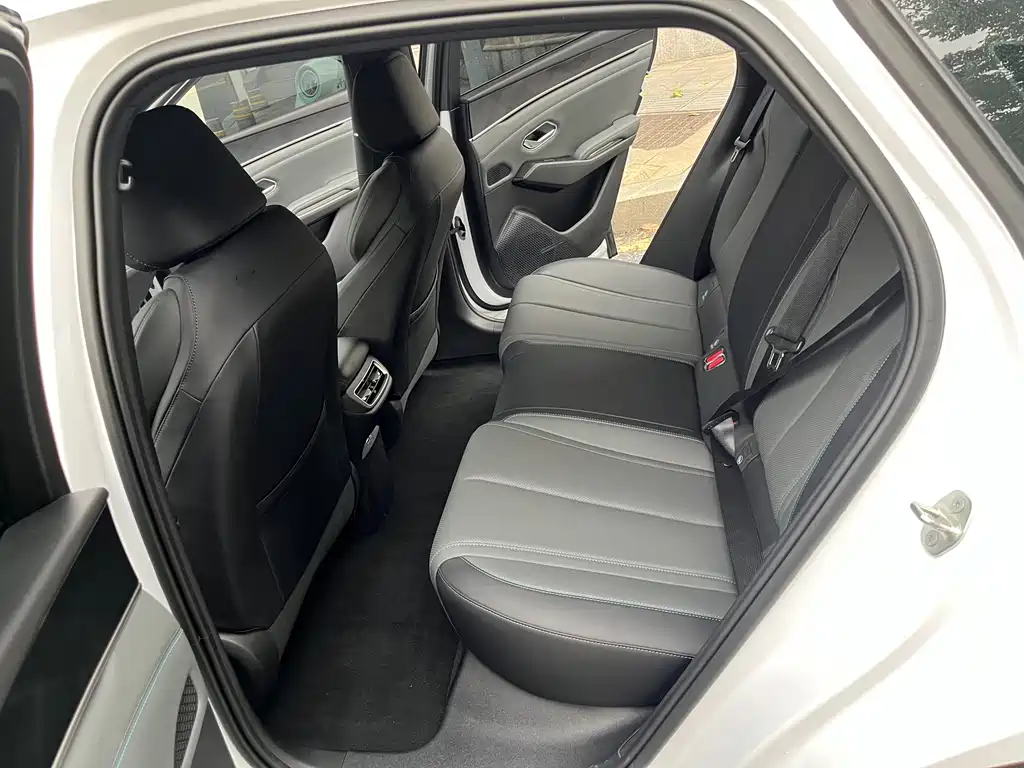 BYD Qin L — миниатюра 8