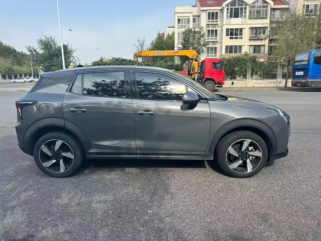 Lynk & Co 06 EM-P — миниатюра 3