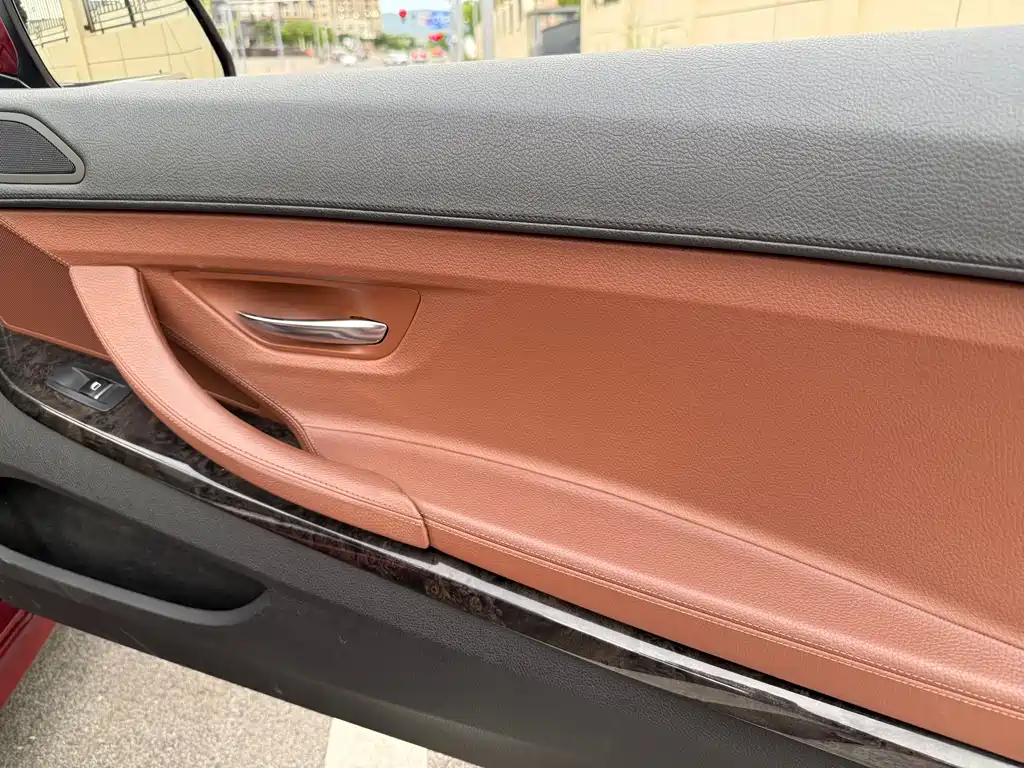 BMW 6 Series — миниатюра 6