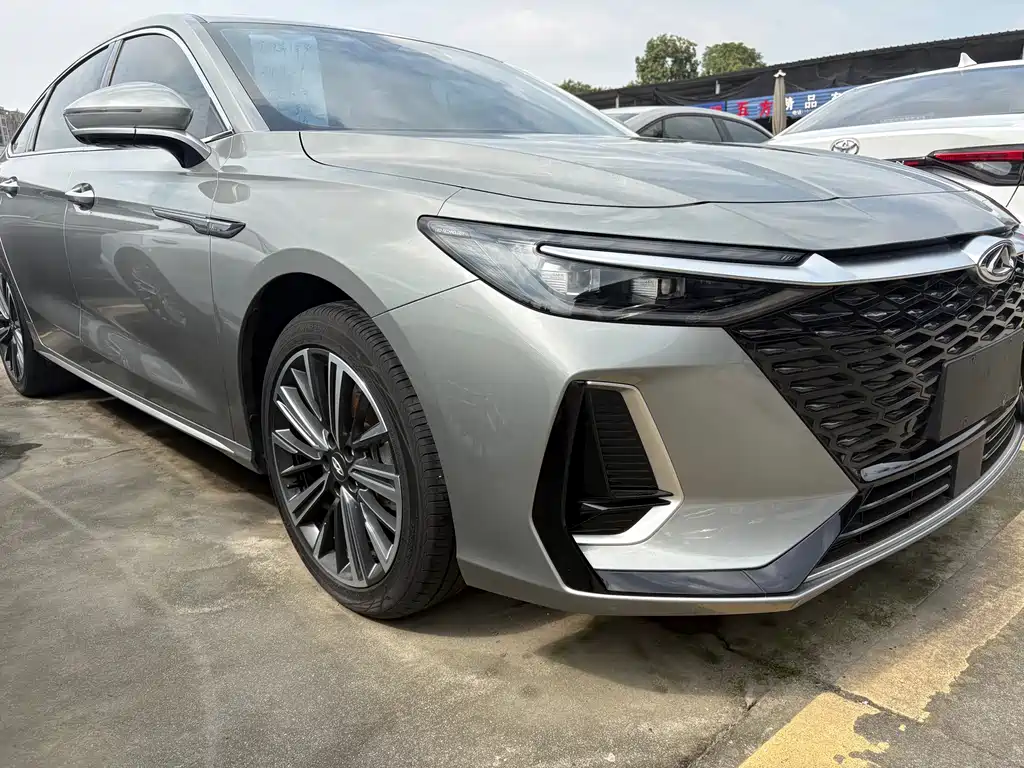 Chery Arrizo 8