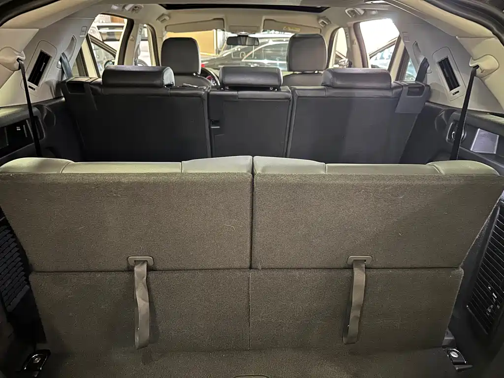 Land Rover Discovery Sport — миниатюра 12